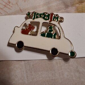 CUTE VINTAGE CHRISTMAS VACTION INSPIRED MOVIE BROOCH UNISEX